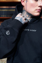 Polerón con Gorro Written Negro | more amor