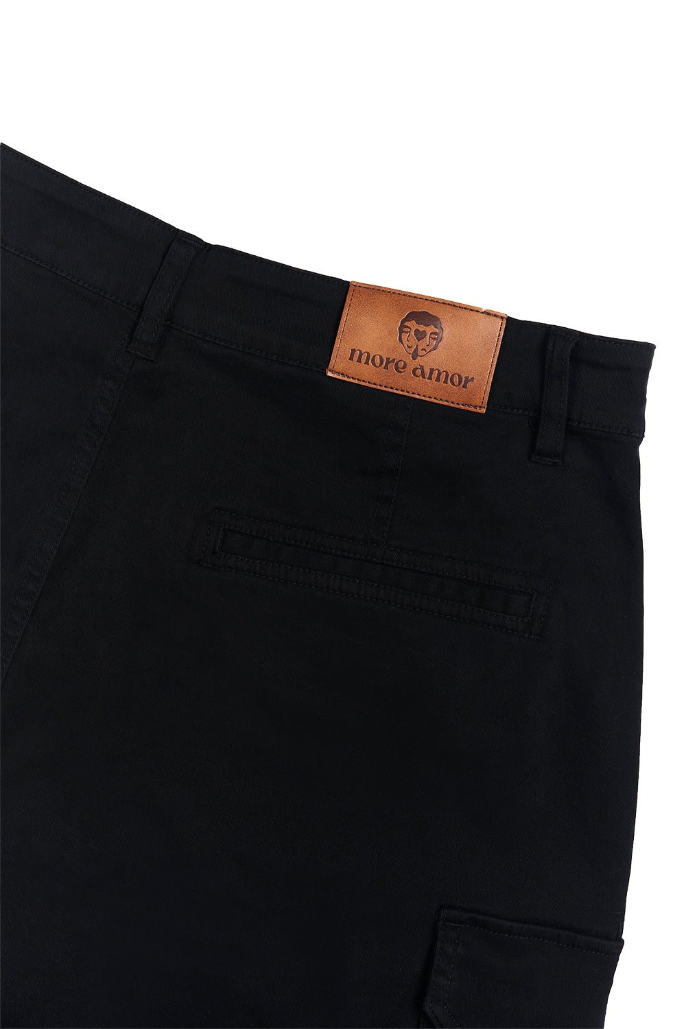 Short Cargo Negro | More Amor