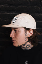 Jockey Five Panel Butterfly Crema | Max Costabal