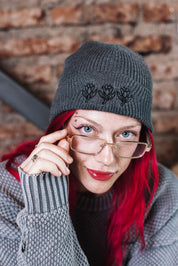 Gorro Beanie Low Three Roses Gris | Nanai.tatu