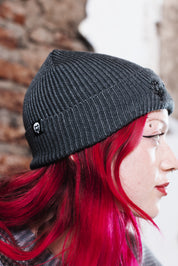 Gorro Beanie Low Three Roses Gris | Nanai.tatu