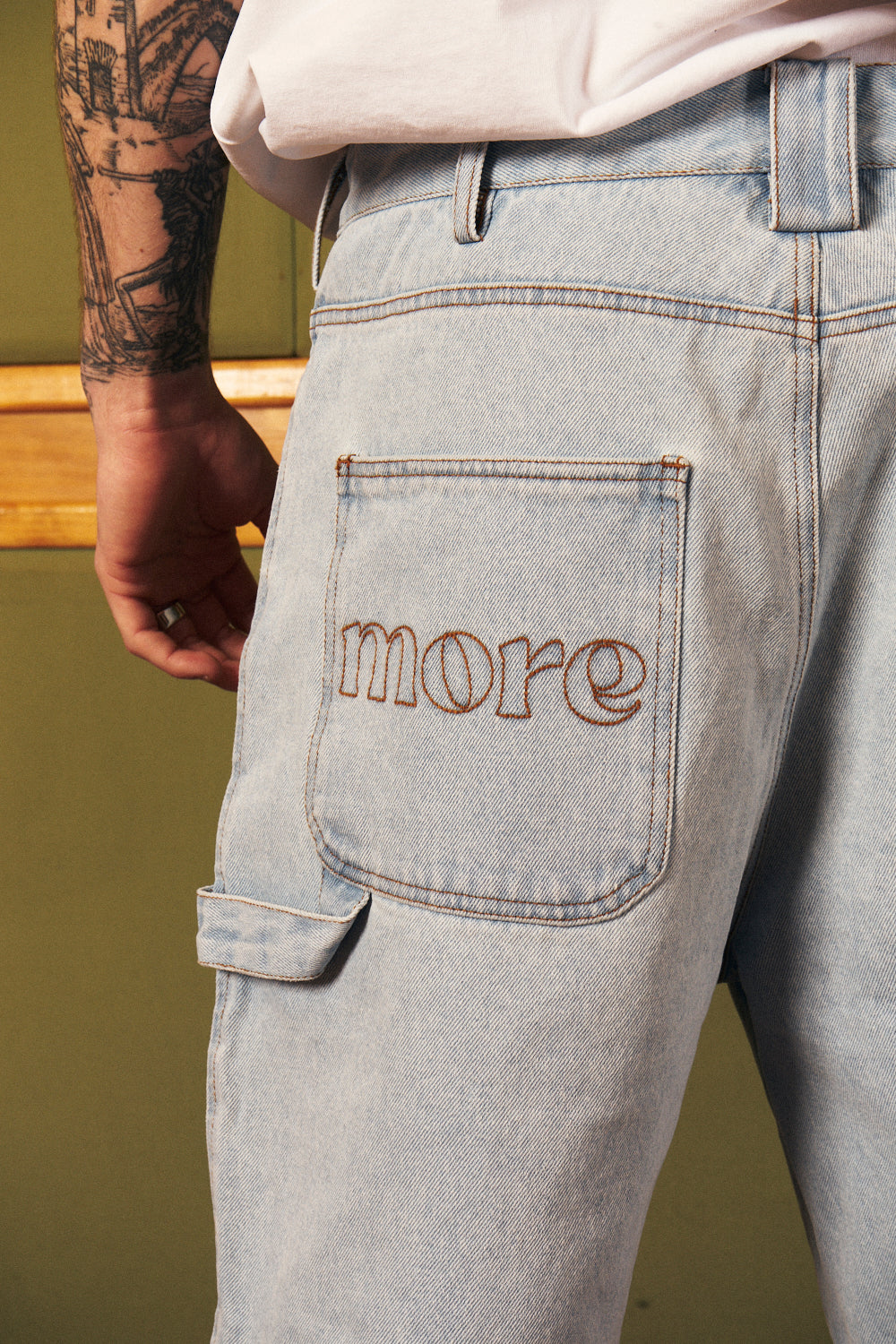 Carpenter Short Celeste | more amor