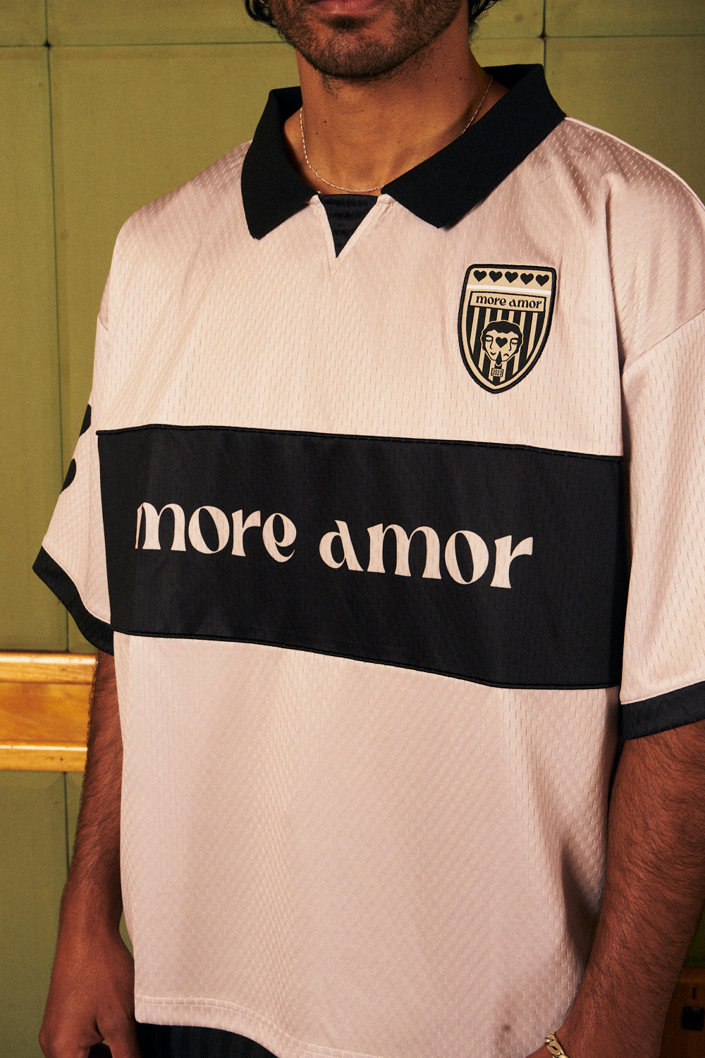 Polera Futbol Ecru | more amor