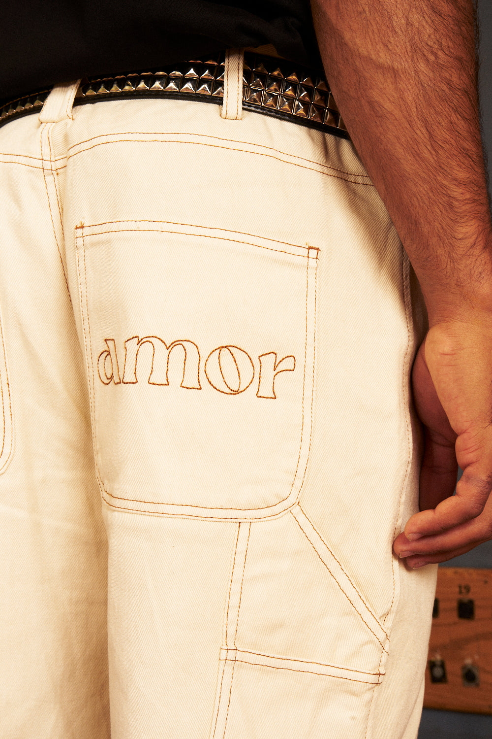 Carpenter Short Ecru | more amor