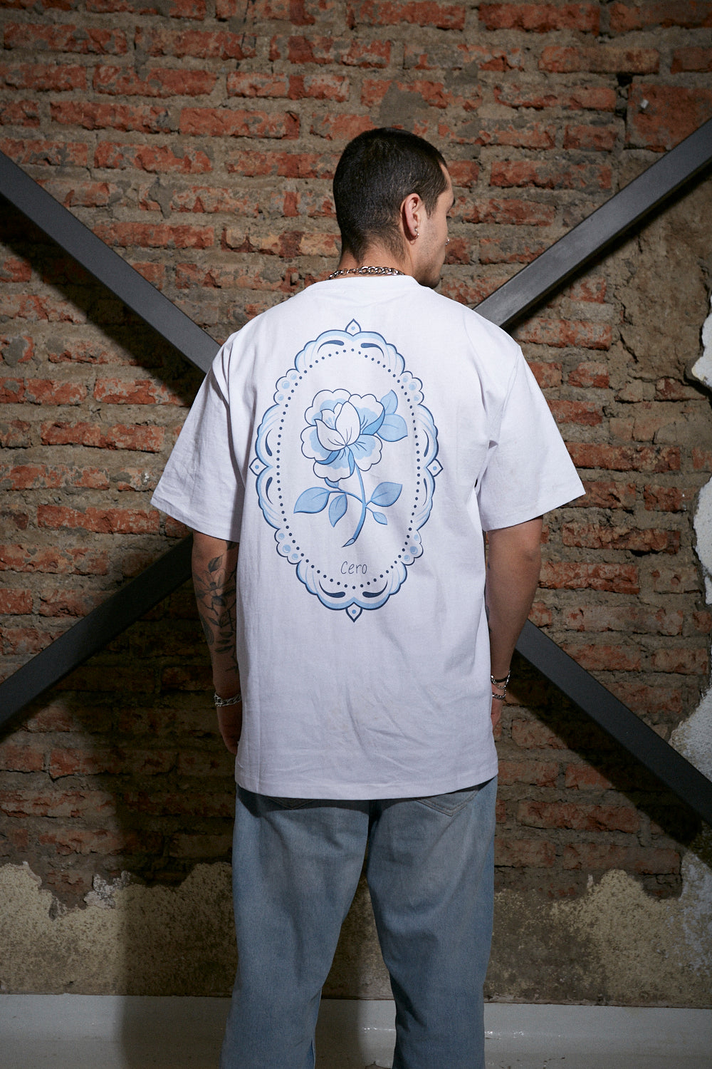 Polera Manga Corta 250gr Hombre Framed Flower Blanca | Cerotatuajes