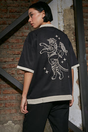Camisa Lady Warrior Negra | Dimedarko