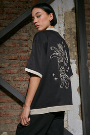 Camisa Lady Warrior Negra | Dimedarko