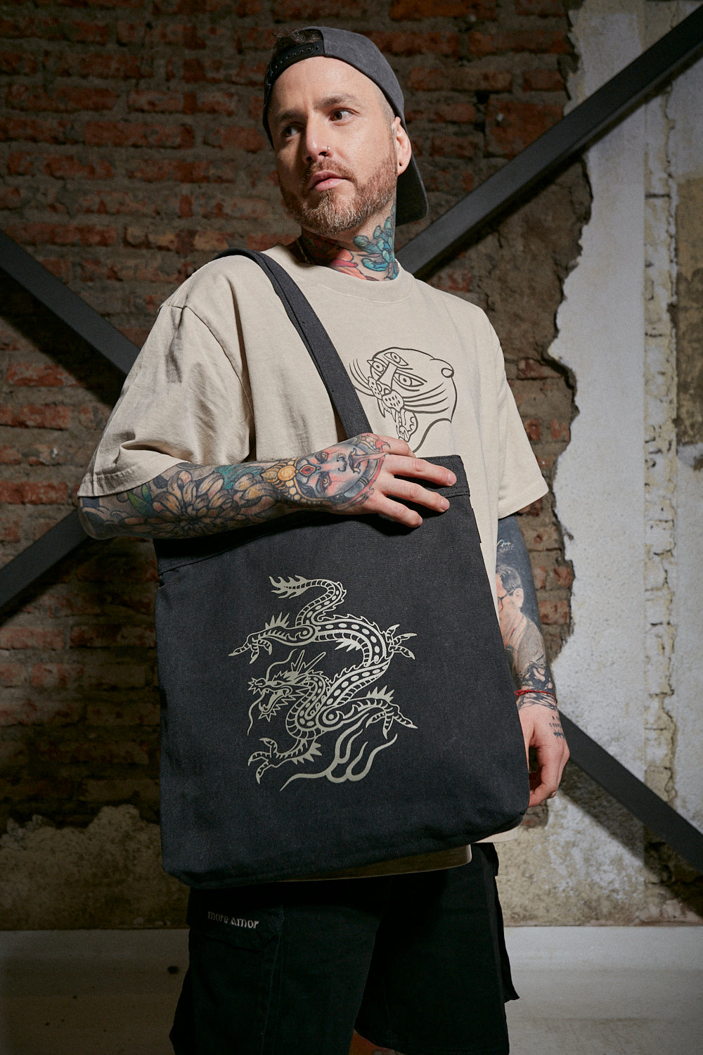 Tote Bag Dragon Hombre Gris | Samuel Saldaña