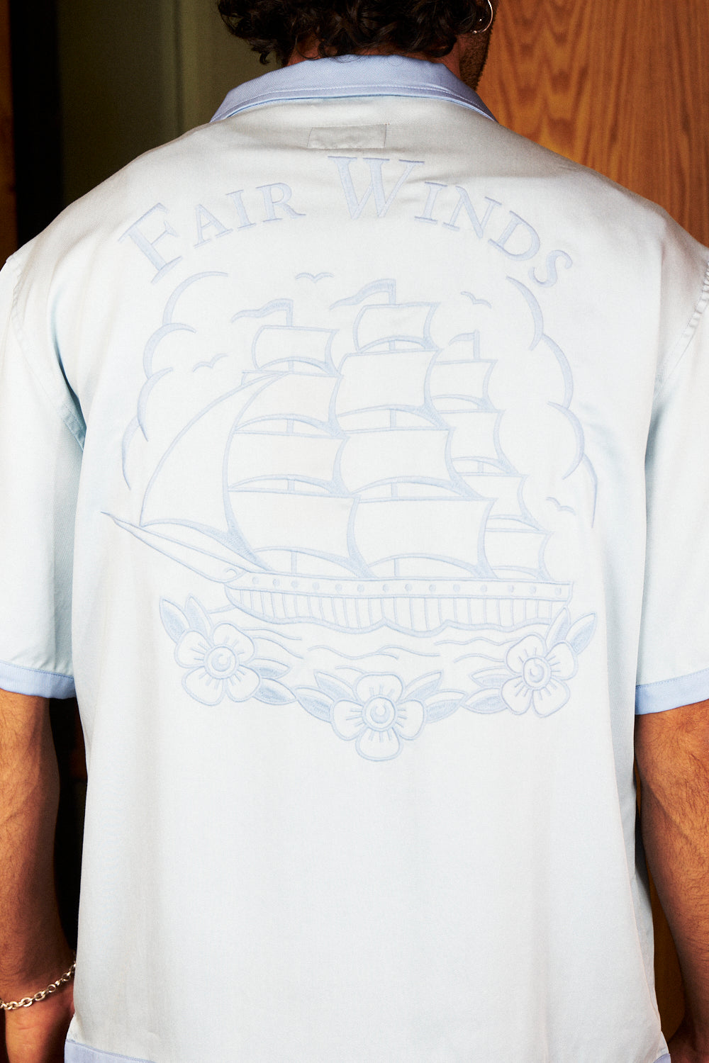 [UNIQUE IV] Camisa Fair Winds Celeste | DimeDarko