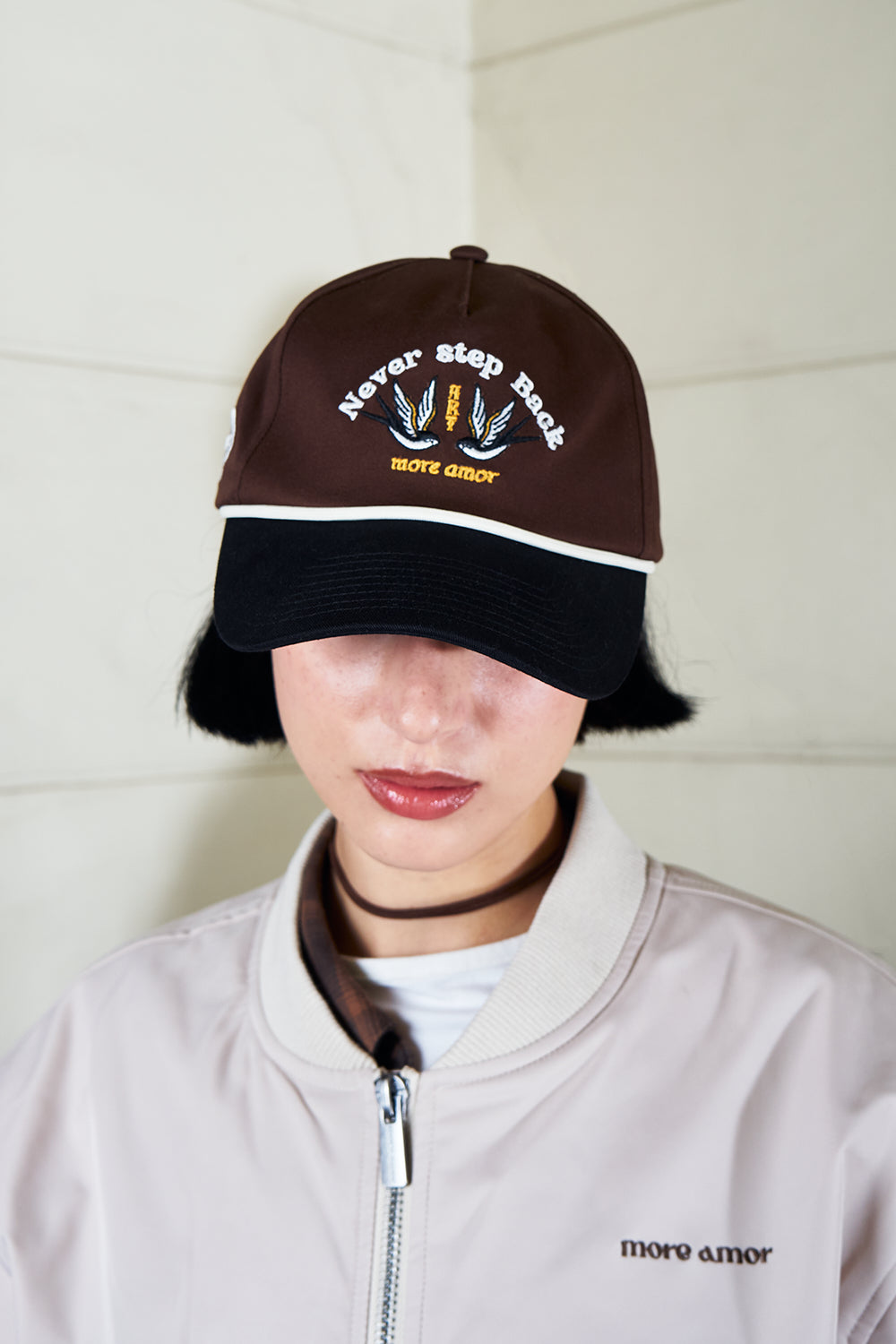 Jockey Never Step Back Café | DimeDarko