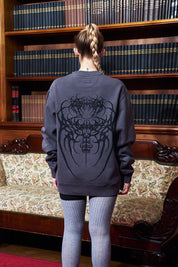 Crewneck Sin Gorro Neotribal Spine Gris | Simon Noctem