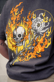 Polera Skull & Fire Mujer Gris | 3Sietes