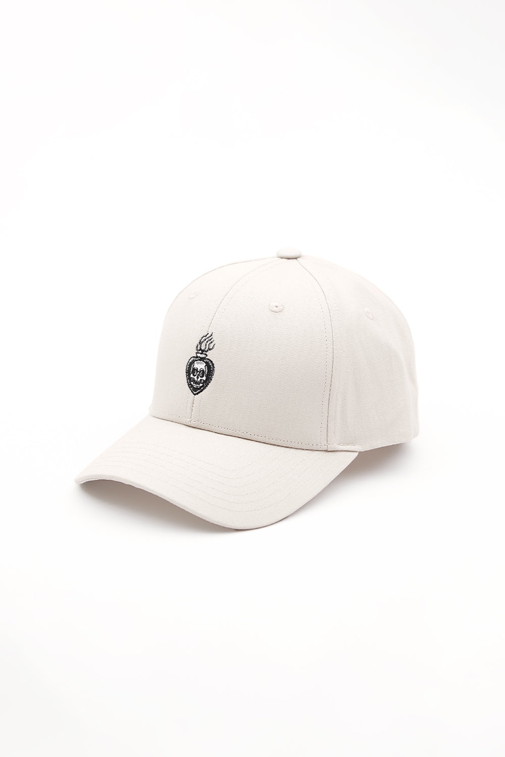 Jockey Medium Skull Crema | Max Costabal