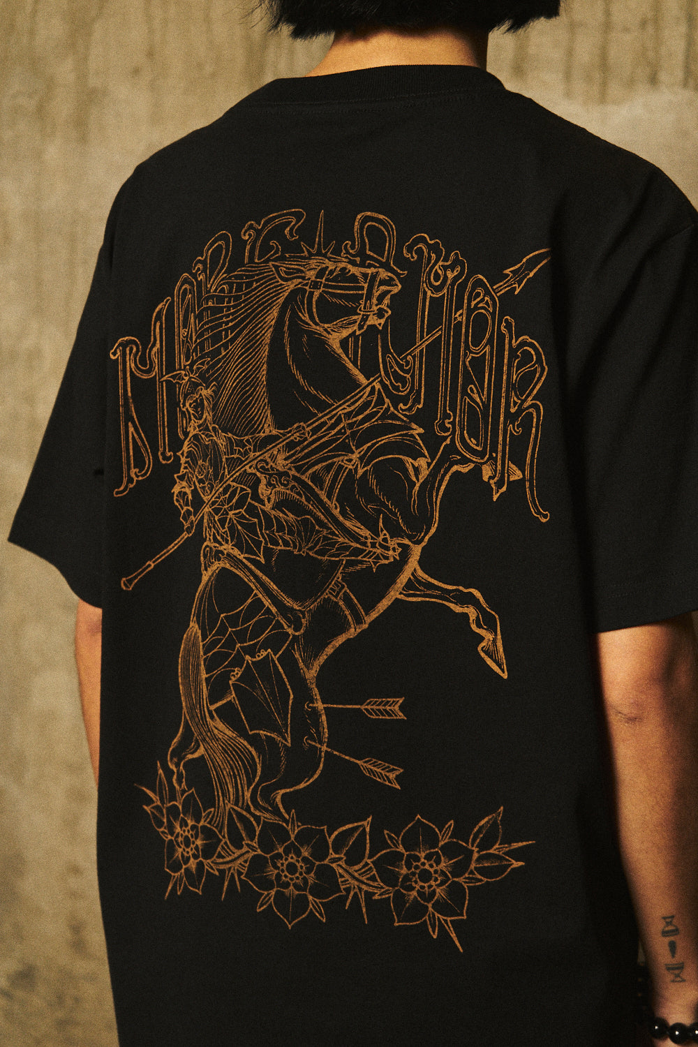 Polera 250gr Elite Knight Negra | Varoski