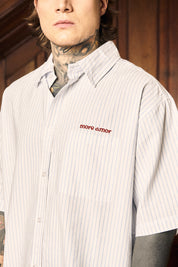 Camisa MC Classy Stripes Boxy Fit Celeste | more amor