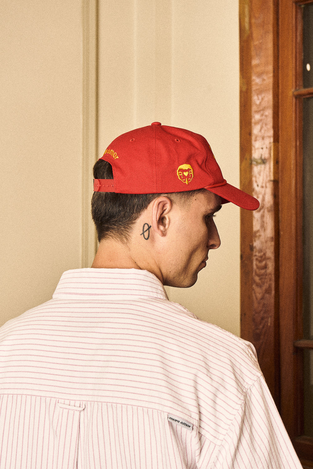 Jockey High Crown Three Roses Red | more amor