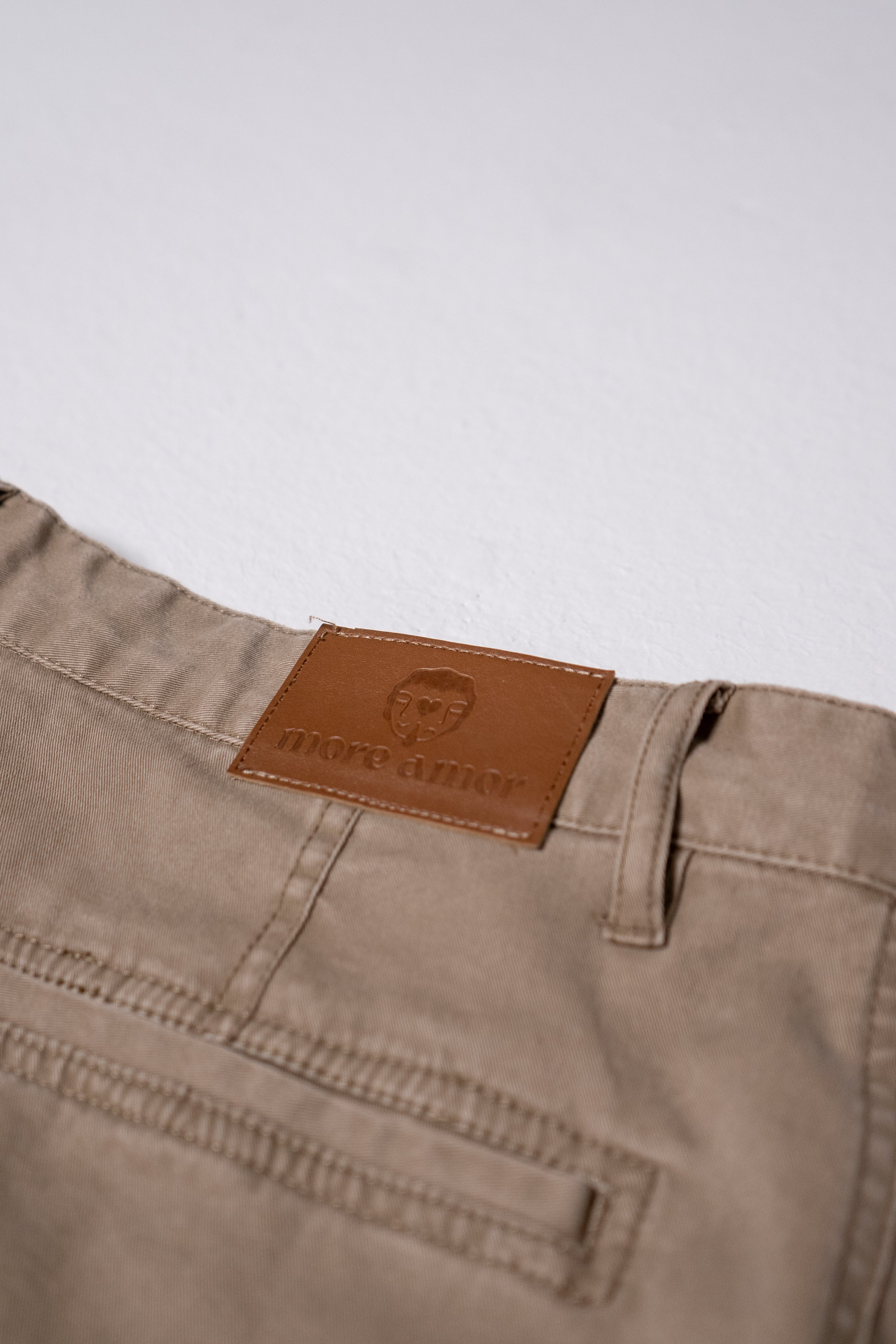 Short Cargo Ecru | More Amor
