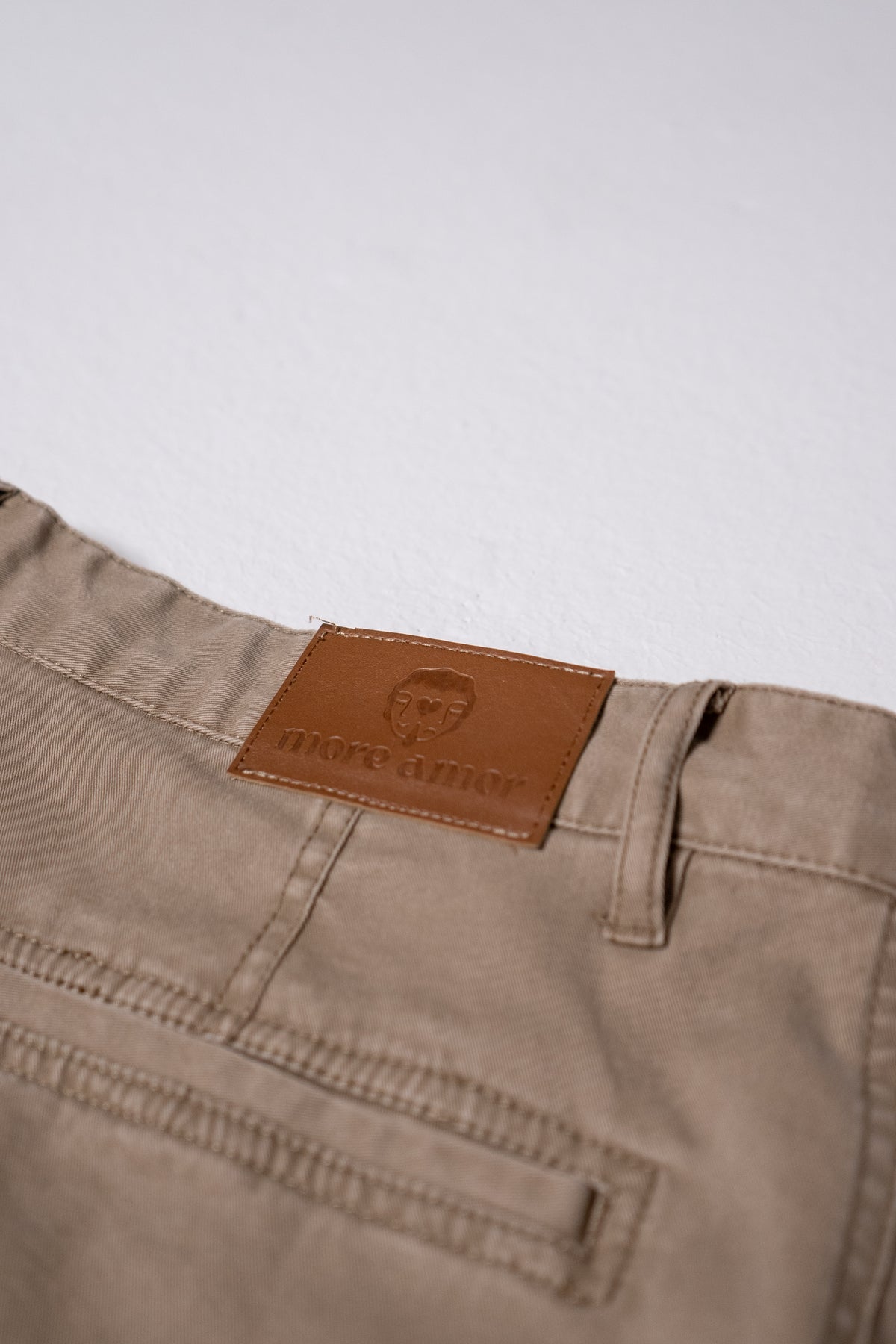 Short Cargo Ecru Hombre | More Amor