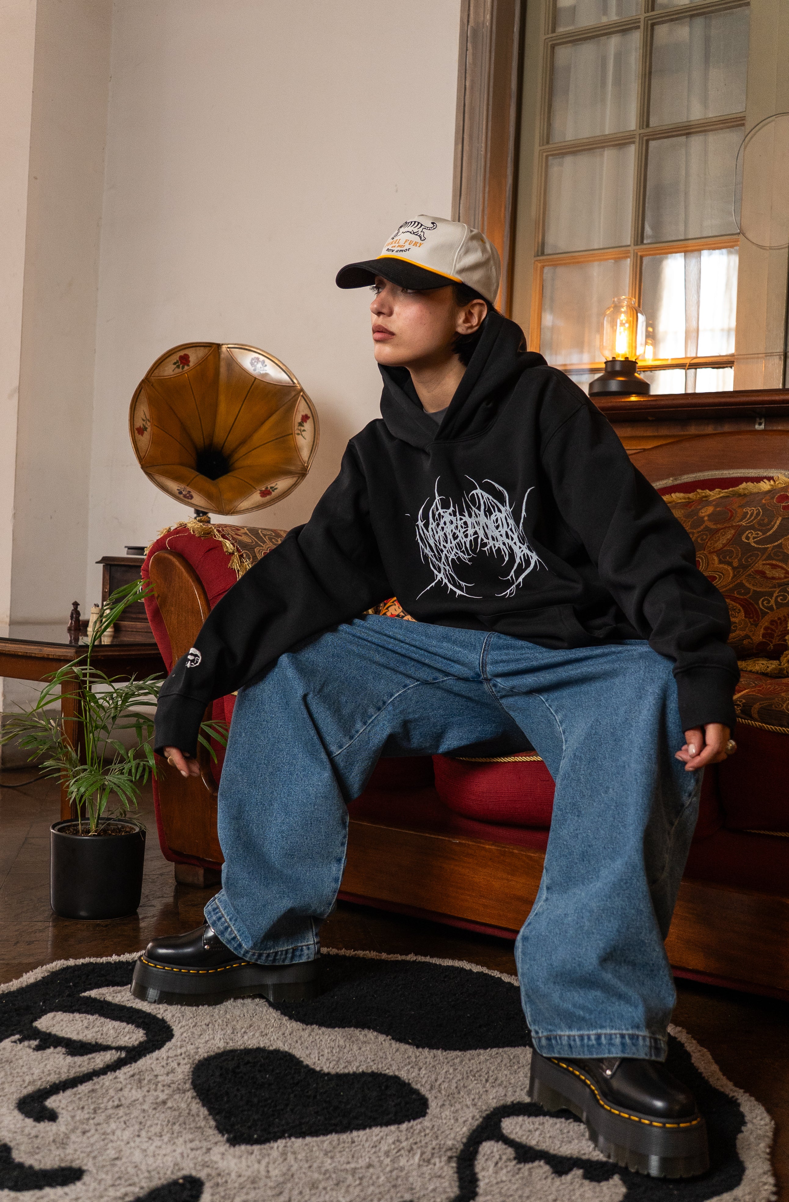 Polerón con Gorro Neotribal Chest Negro | Simon Noctem