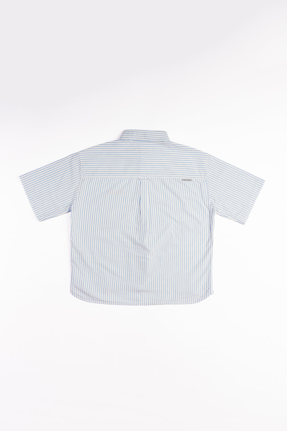 Camisa MC Classy Stripes Boxy Fit Celeste Mujer | more amor