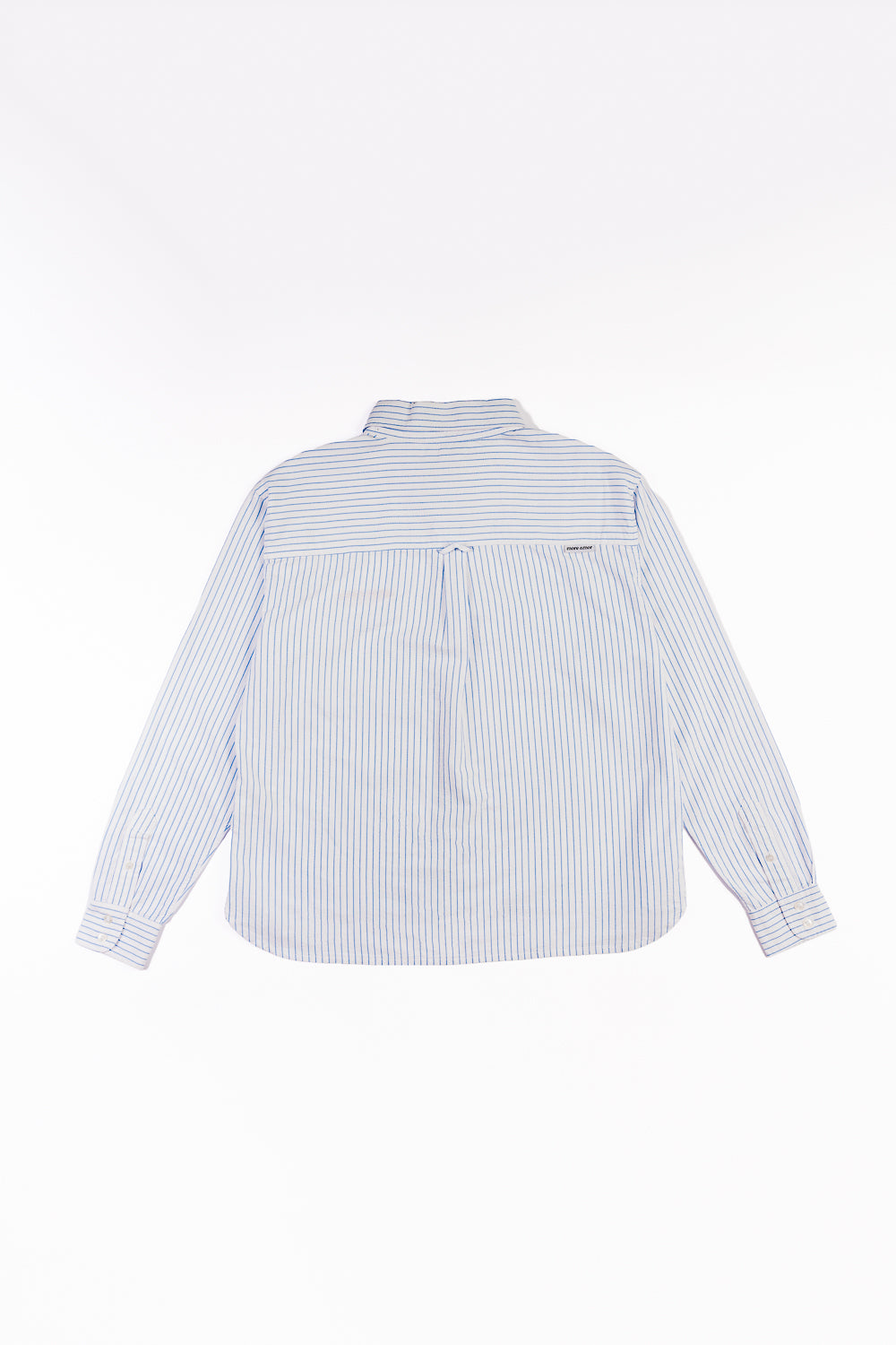 Camisa ML Classy Stripes Boxy Fit Celeste Mujer | more amor