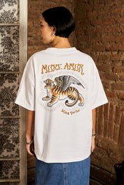 Polera Winged Tiger Blanca Mujer | DimeDarko