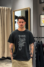 Polera 200gr Roma Negra Regular Fit | Max Puga