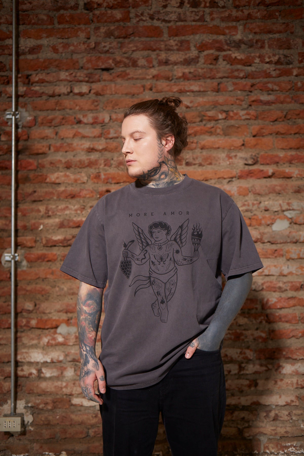 Polera Manga Corta 250gr Hombre Tattoed Angel Gris | Dimedarko