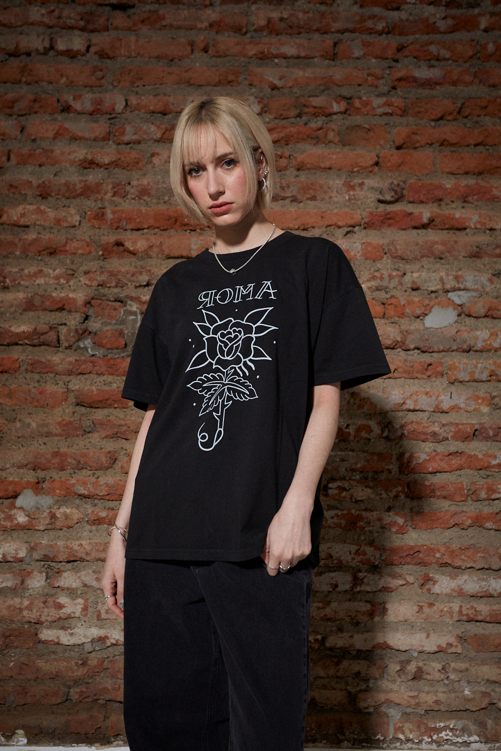 Polera Manga Corta 200gr Mujer Roma Negra Regular Fit | Max Puga