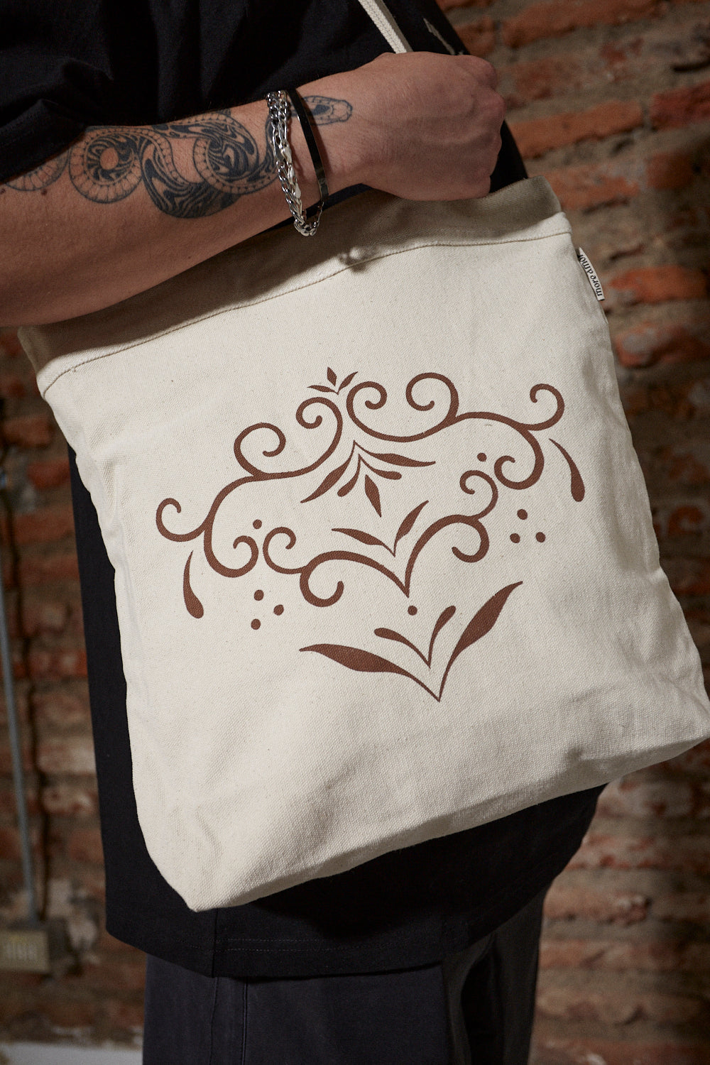 Tote Bag Ornament Hombre Ecru | Cerotatuajes