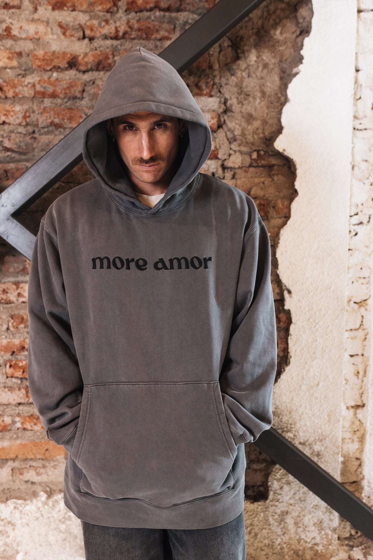 Polerón con Gorro Hombre Gris | More Amor